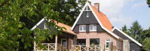 Keampke buiten groepsaccommodatie