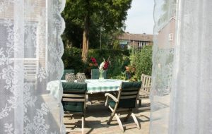 Bij de bataaf terras