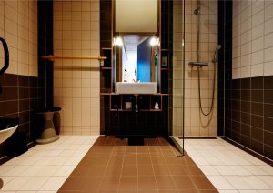 Volkshotel, kamer Madam Miva, badkamer