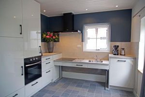 Koe in de kost, 't Oale Huus, keuken elektrisch verstelbaar