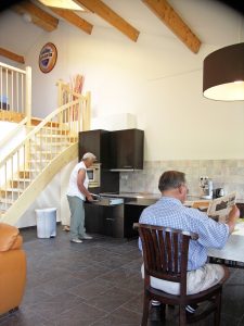 Aldörrum, hoevelogement Brouwer, woonkamer ('t Langhuus)