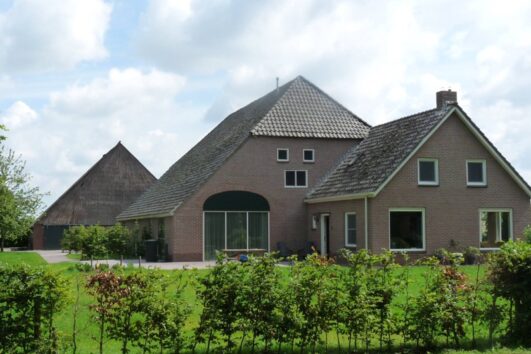 Bos-Inn, voorkant boerderij