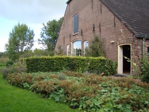 De Neust, buitenkant boerderij