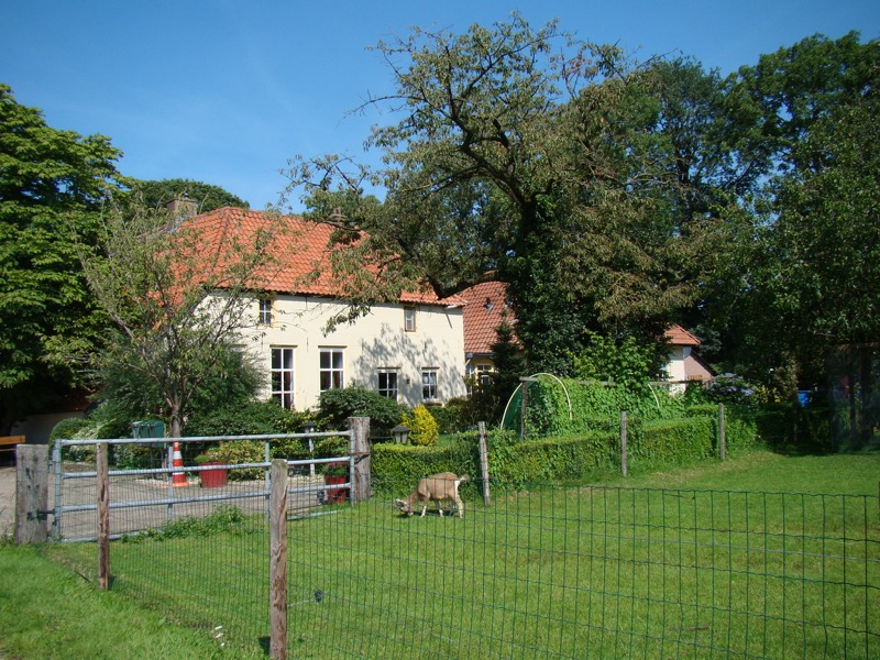 Klein Hoolhorst, buitenkant oude boerderij