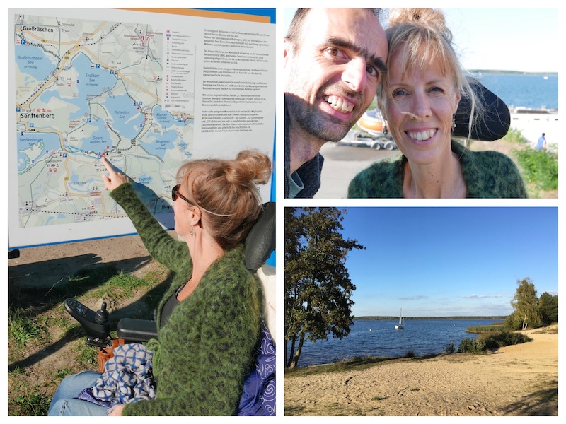 Collage van foto's rondom he senftenger meer, Eelke bij een kaart van de regio, Eelke en Tjeerd kijken lachend, Blauw water met zeilbootje in de verte